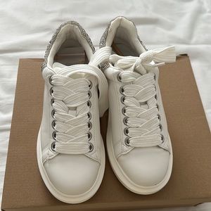 Rhinestone sneakers white color.